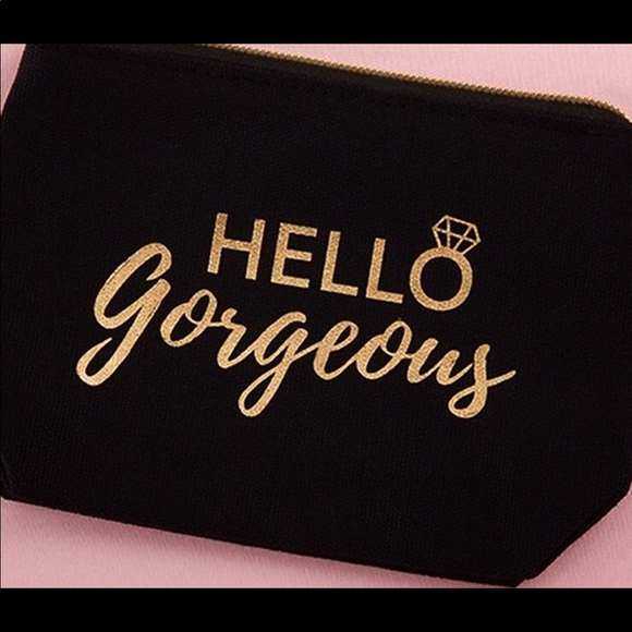 Meet your Posher, Rasha - Picture 2 of 2